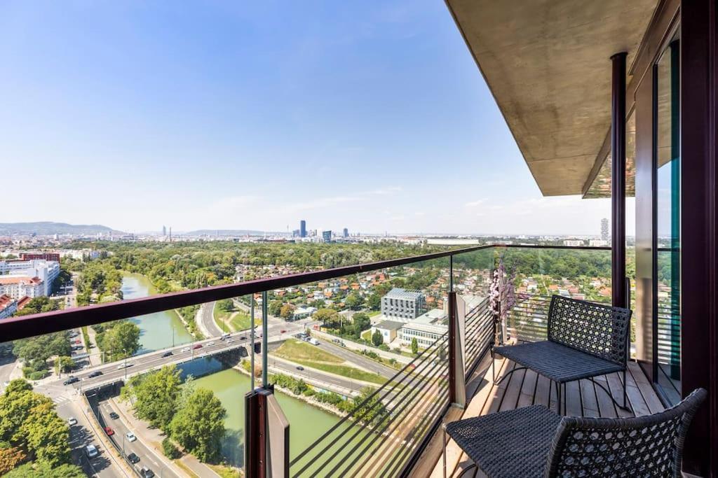 Design Apartment With Amazing View Over Wien Ngoại thất bức ảnh